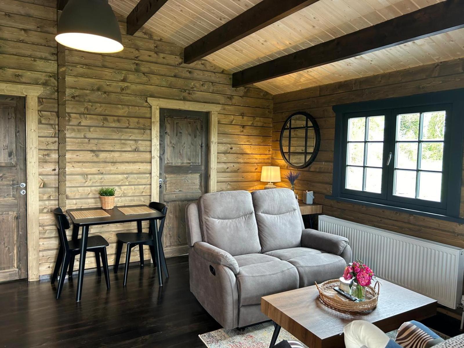 Little Rock Retreat Log Cabin With Hot Tub Castletown Gheoghegan Zewnętrze zdjęcie