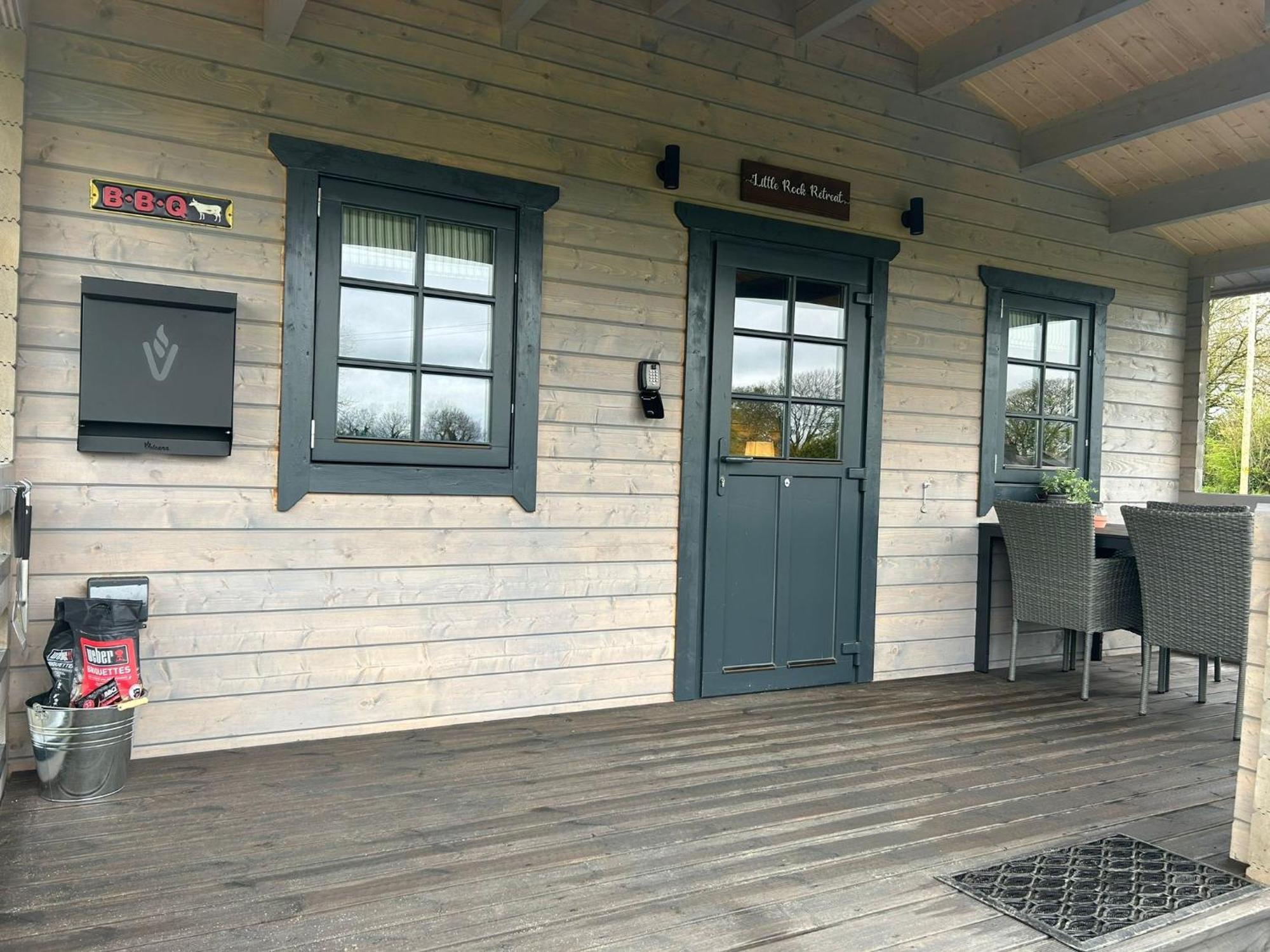 Little Rock Retreat Log Cabin With Hot Tub Castletown Gheoghegan Zewnętrze zdjęcie