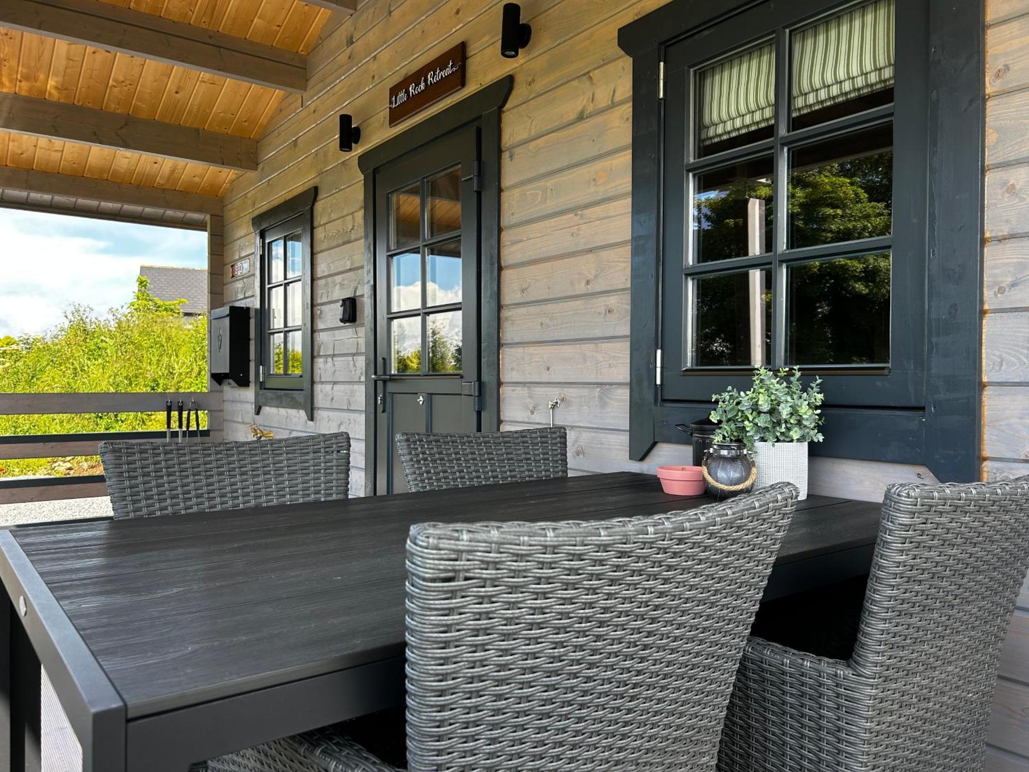 Little Rock Retreat Log Cabin With Hot Tub Castletown Gheoghegan Zewnętrze zdjęcie